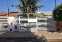 Casa à venda no bairro Cidade Universitária I