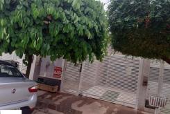 Casa à venda no bairro Cidade Universitária